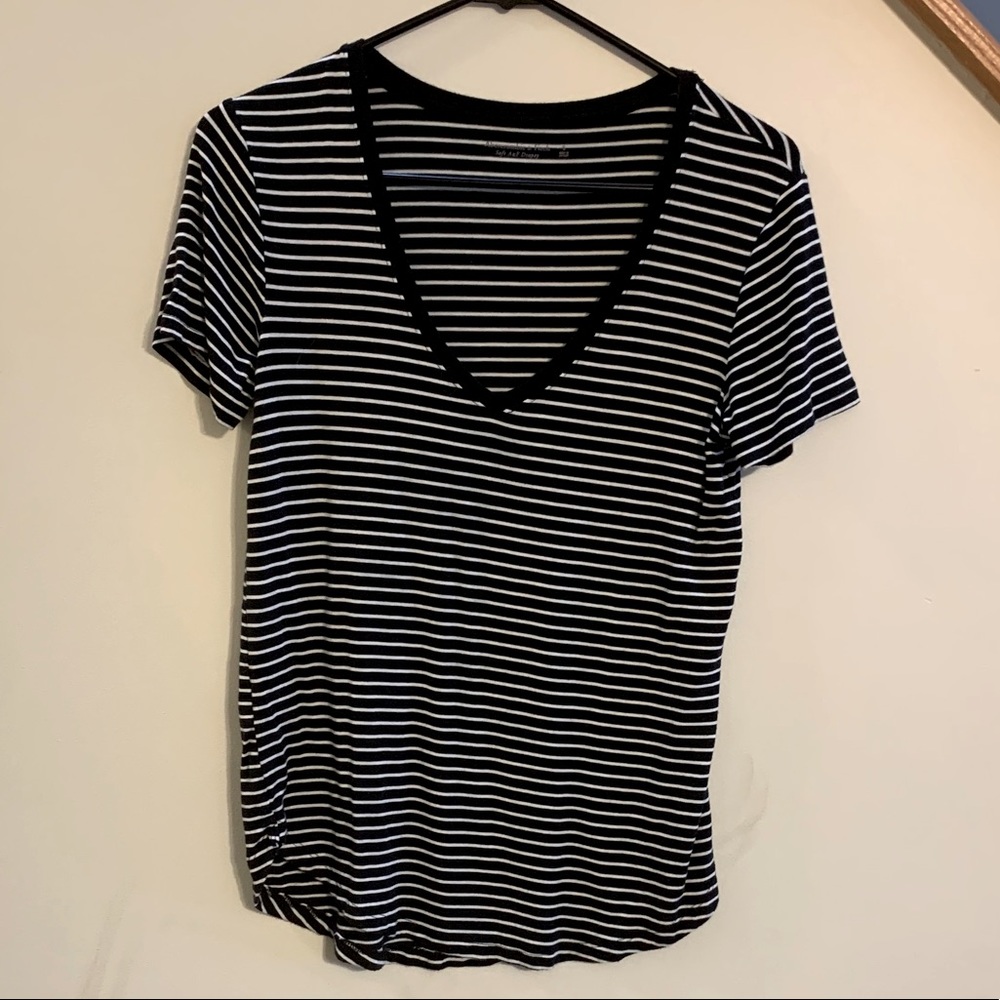 Abercrombie and Fitch V neck shirt